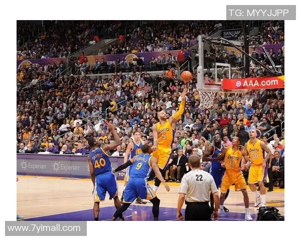 2006年NBA湖人与猛龙的经典对决回顾与精彩瞬间分析